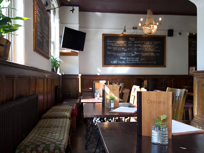 Queens Arms Picture