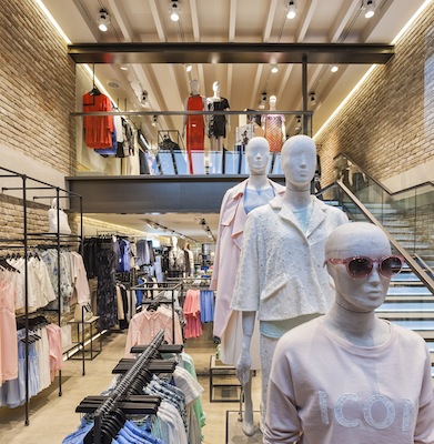 Warehouse Opens Oxford Street Flagship image
