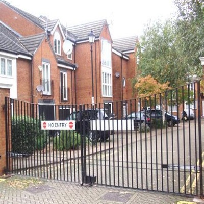 Should London have gated communities? image