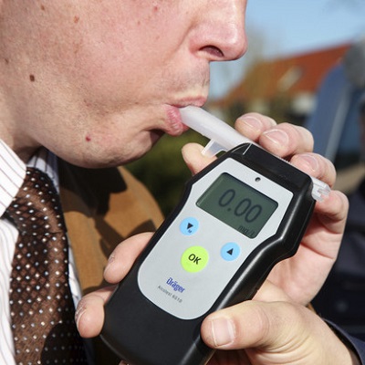 Should pubs have breathalysers? image