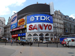 Piccadilly Circus image