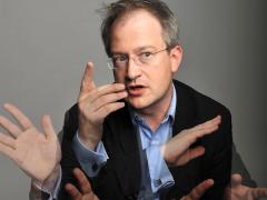 Robin Ince is (In and) Out of His Mind image