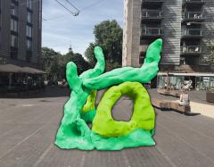 Sculpture At Bermondsey Square - Karen Tang: Synapsid image
