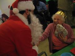 Volunteer for our Christmas Dinner image