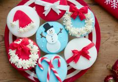 Ladies Club:  Christmas Cupcakes and Foodie Gifts image