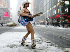 Naked Cowboy lands in London for the first time! image