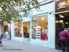 HQ Hairdressing image