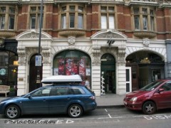 Robert Dyas image