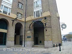 Banque International A Luxembourg image