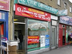 Le Chic Dry Cleaners image