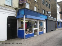 Sue Ryder Shop image