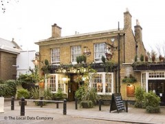 The Queen's Head image