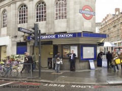 Knightsbridge Underground Station image