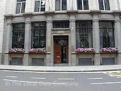 D H B Bank image