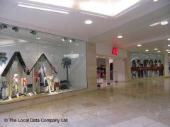 H & M image