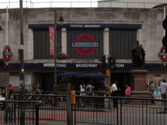 Tooting Broadway Station image