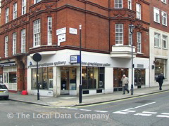 Victor Arwas Gallery image
