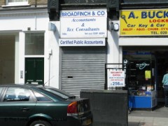 Broadfinch & Co image