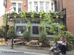 Richmond Arms image