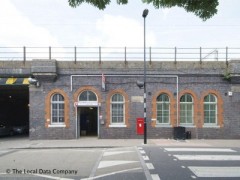 London Fields Station image