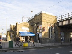 St. James St. Walthamstow Station image