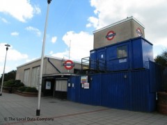 Wanstead Station image