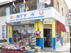Party 4 U image