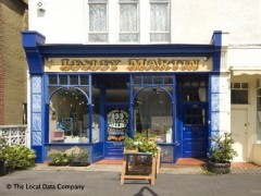 Lesley Martin image