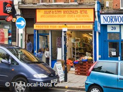 Julian & Eunny Store image