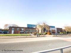Isleworth Recreation Centre image