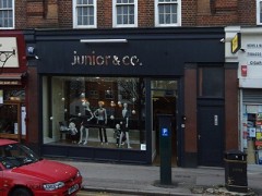 Junior & Co image
