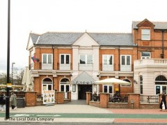 Yate's Wine Lodge image
