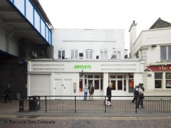 Bentleys Bar image
