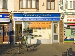 Browns Tanning & Beauty image