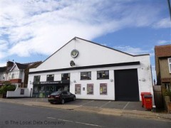 Majestic Wine Warehouse image