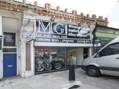 MG Autos image