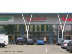 Frankie & Benny's image