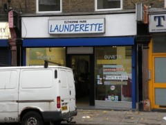 Elthorne Park Laundrette image