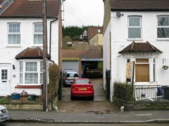 Chipstead Valley Garage image