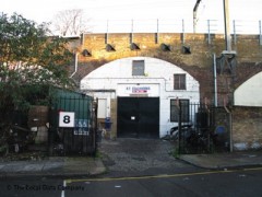 R T Coachworks image