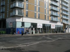 Tesco Express image