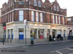 Tesco Express image