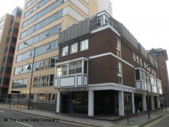 M J Golz & Co image