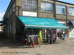 Wedding & Party Shop image