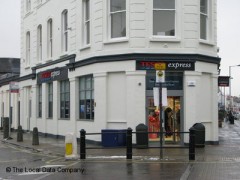 Tesco Express image