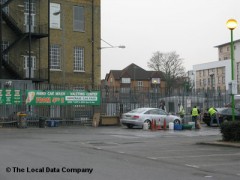 E R Hand Car Wash image