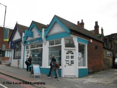 Platinum Dry Cleaners image