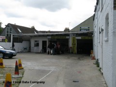 Hand Car Wash image