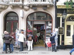 London Premier Souvenirs image