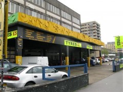 Centre Tyre image